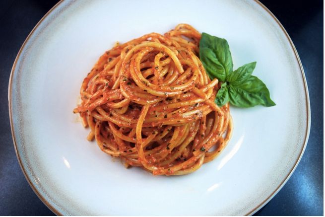 Roasted Red Pepper Basil Alfredo