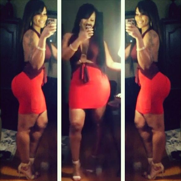 Deelishis Causes Thirst From All Angles