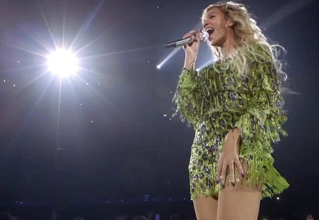 article-2586512-1C7A656000000578-692_634x608