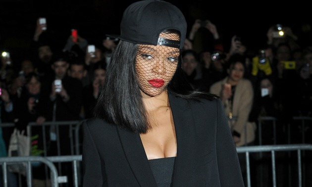 rihanna-mad