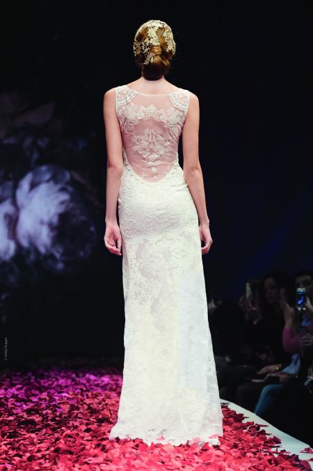 Claire Pettibone: “Iris”