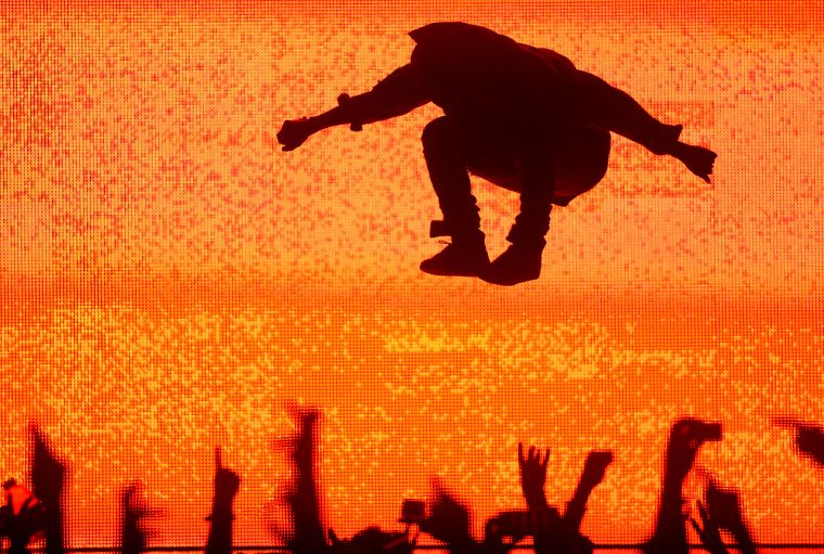 “Where the press at? F–k the press!”