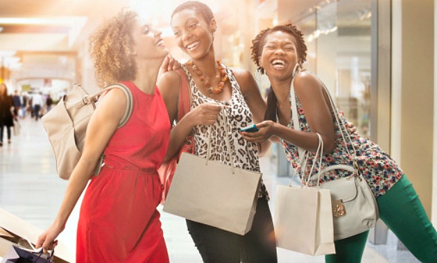 blackwoman-shopping