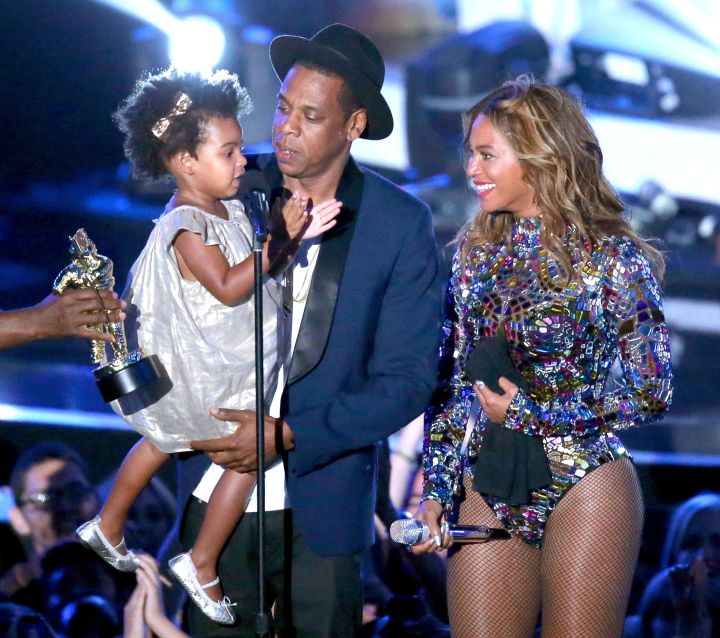 Blue Is Already A Pro Onstage