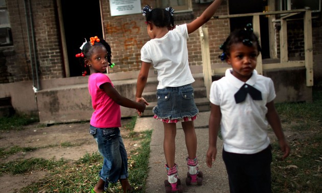 New Orleans Residents Return to Housing Projects