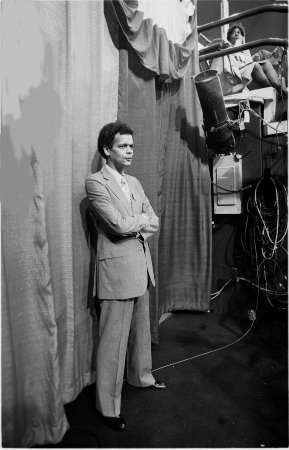 Politician Bond At Democratic National Convention