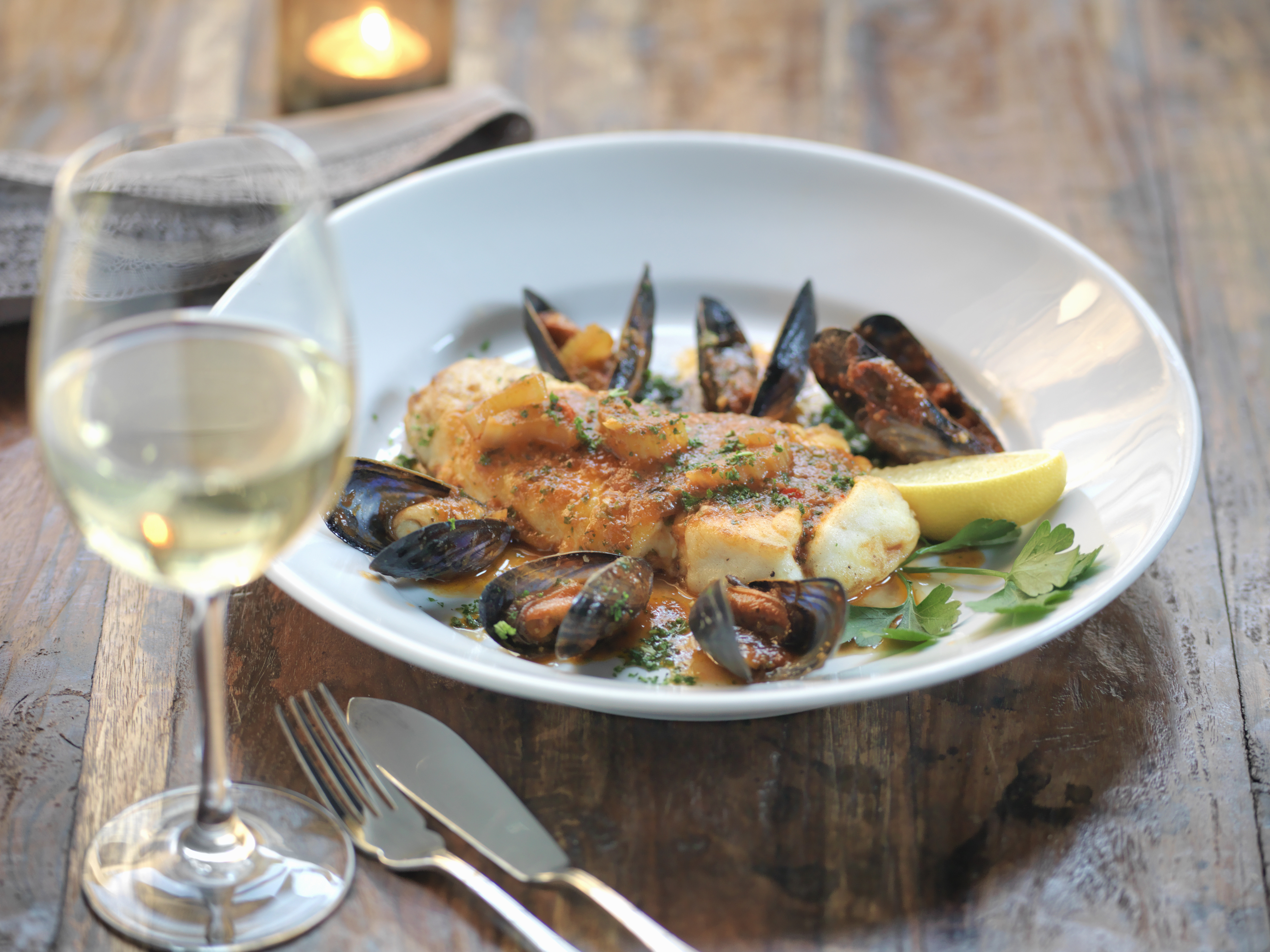 Pan fried halibut with mussels, fresh fennel, garlic, chillies and tomato sauce