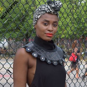 Chicness in a statement collar.