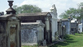 Garden Dist-Lafayette cemetery