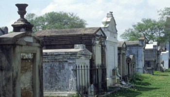 Garden Dist-Lafayette cemetery