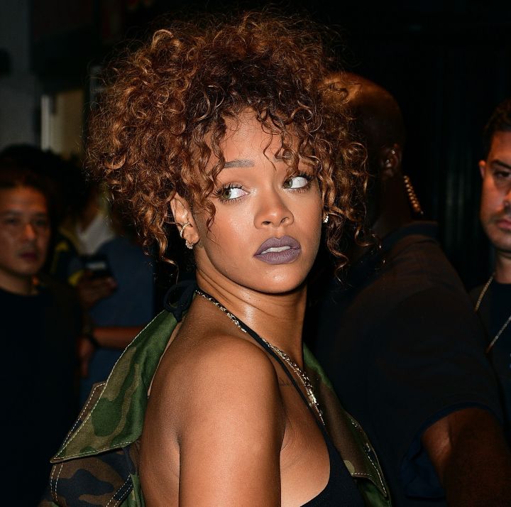 Rihanna Goes Curly