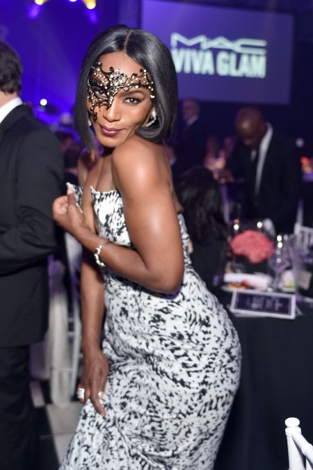Angela Bassett