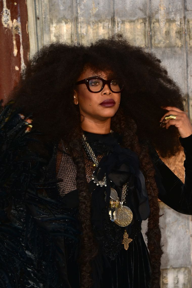 Erykah Badu, 44
