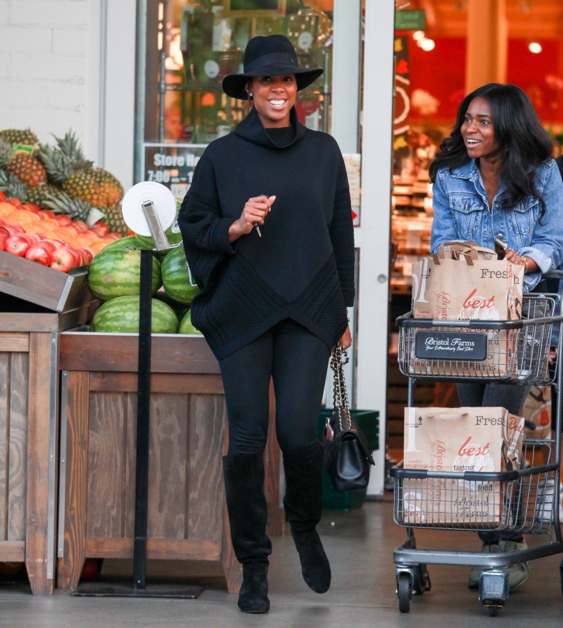Celebrity Sightings In Los Angeles - November 24, 2015