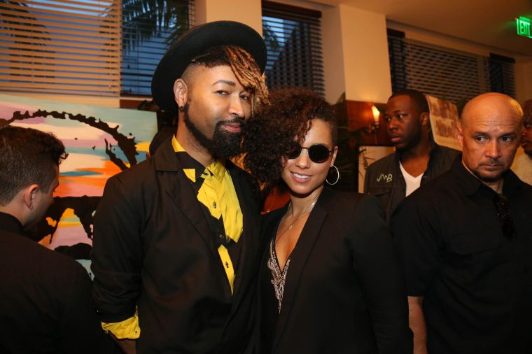 Celeb Pics of the Week 11/28 – 12/4