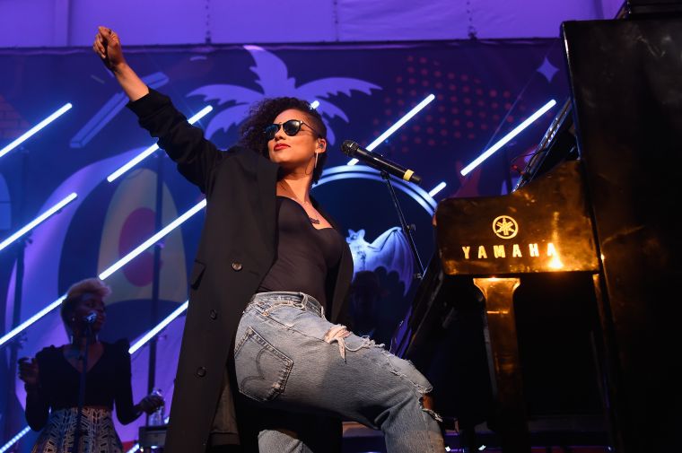 Celeb Pics of the Week 11/28 – 12/4