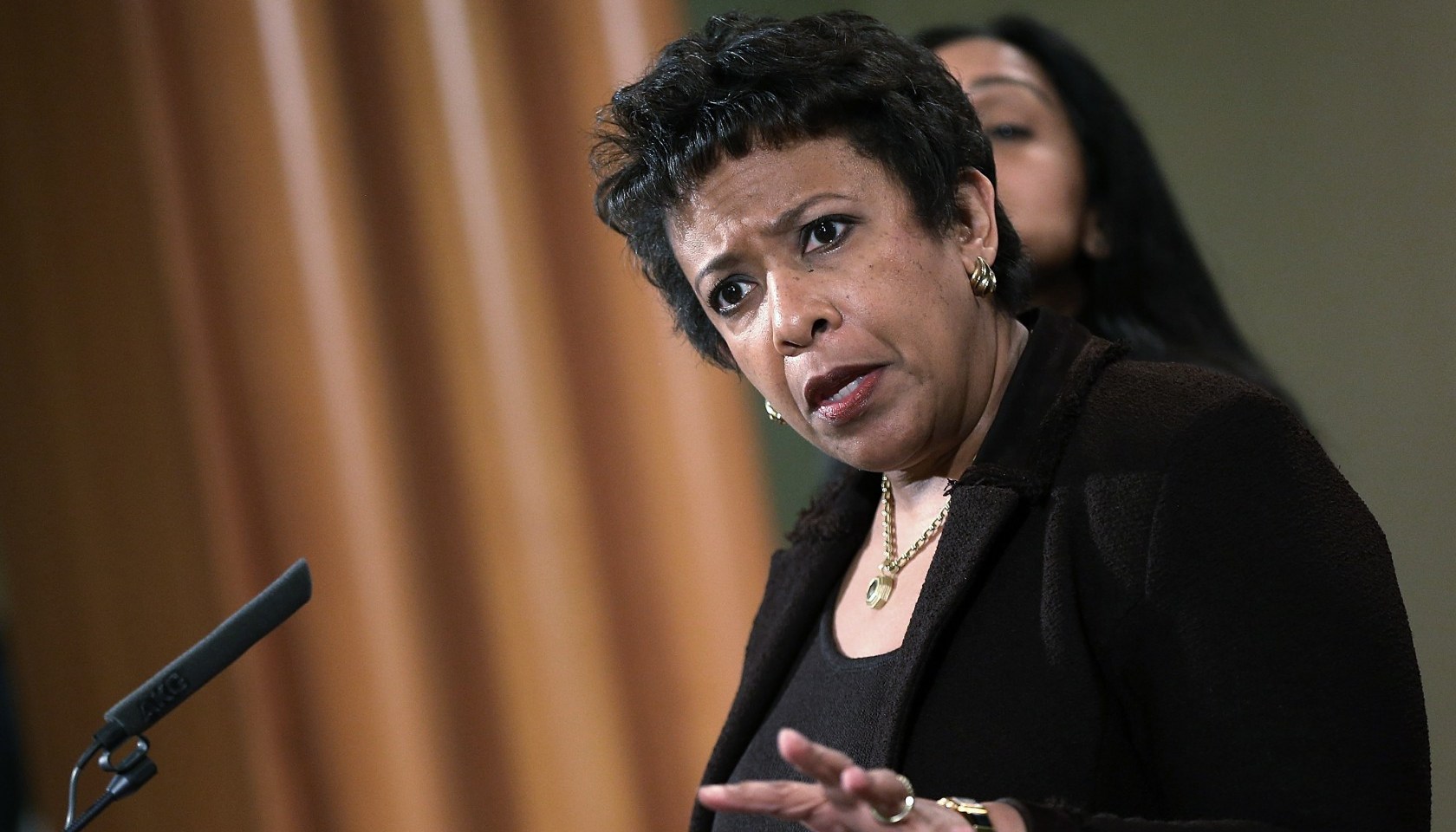 Loretta Lynch Announces U.S. Investigation Into Chicago Police Department