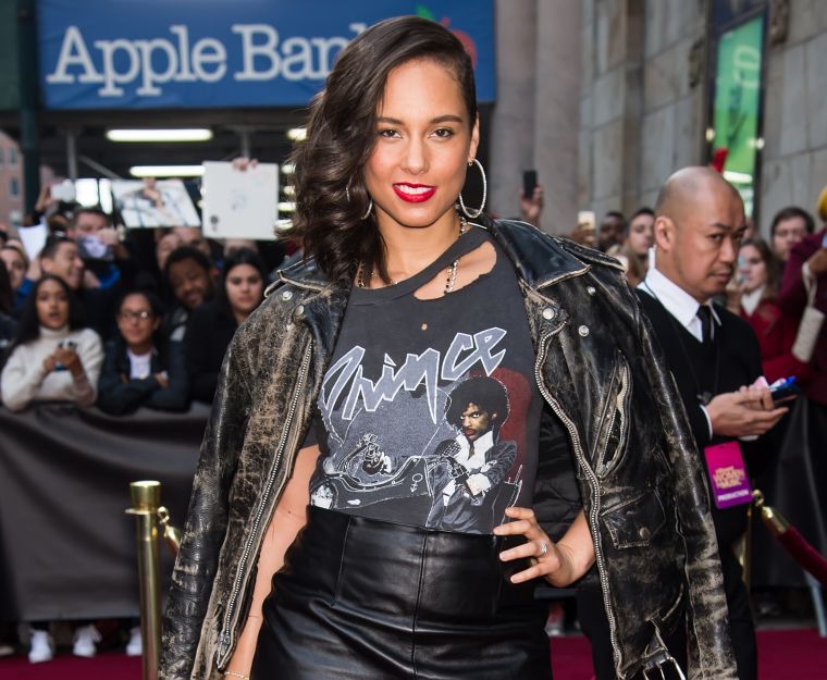 Celeb Pics Of The Week 12/5 – 12/11