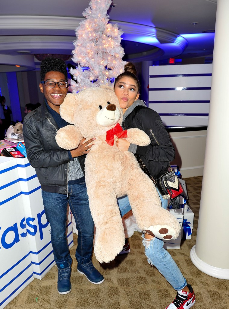 Celeb Pics Of The Week 12/13-12/19