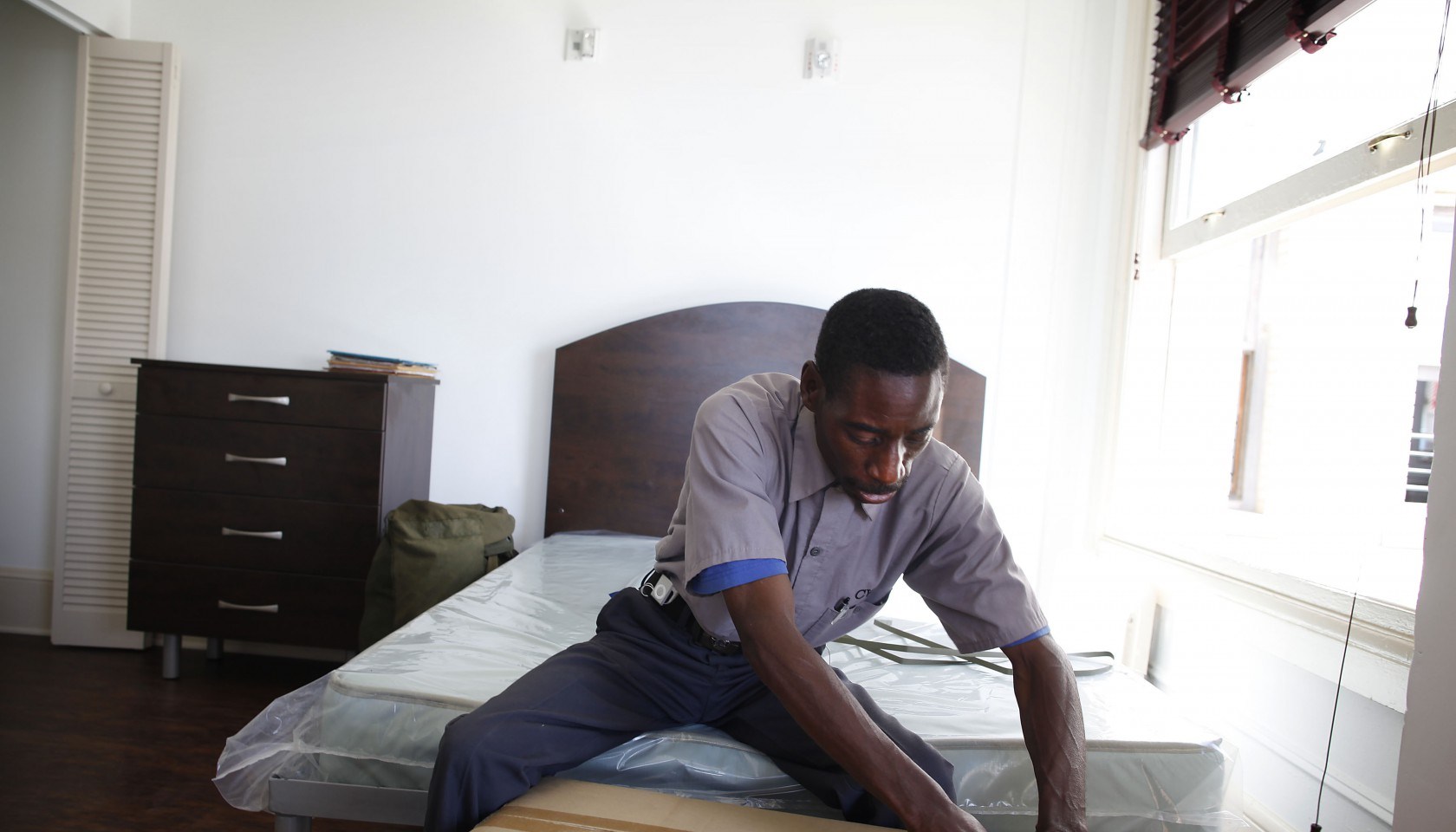 LOSANGELES CA-SEPT. 29, 2014: Army Veteran, Anthony Smith, 49, who served in Desert Storm in Iraq, o