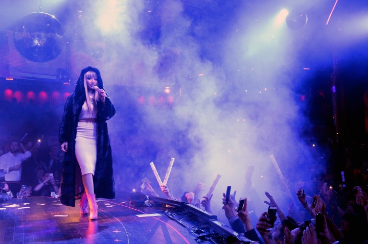 Drai's Nightclub Rings In 2016 With Unforgettable Drai's LIVE Performance By Celebrated Artists Nicki Minaj And Meek Mill - New Year's Eve In Las Vegas