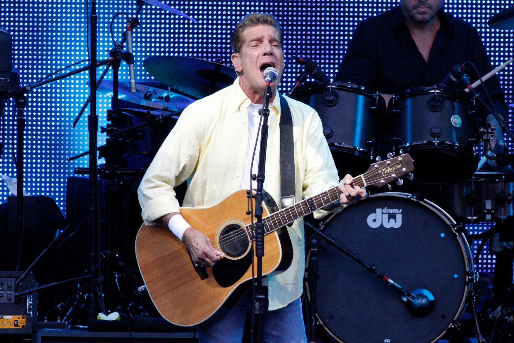 Eagles - Band, rock music, USA - Singer and Guitarist Glenn Frey performing in Berlin, Germany, Waldbuehne