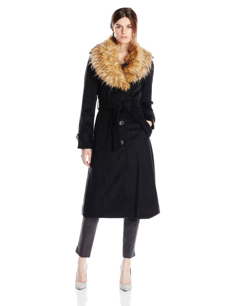 Opt for a coat with a fur collar.