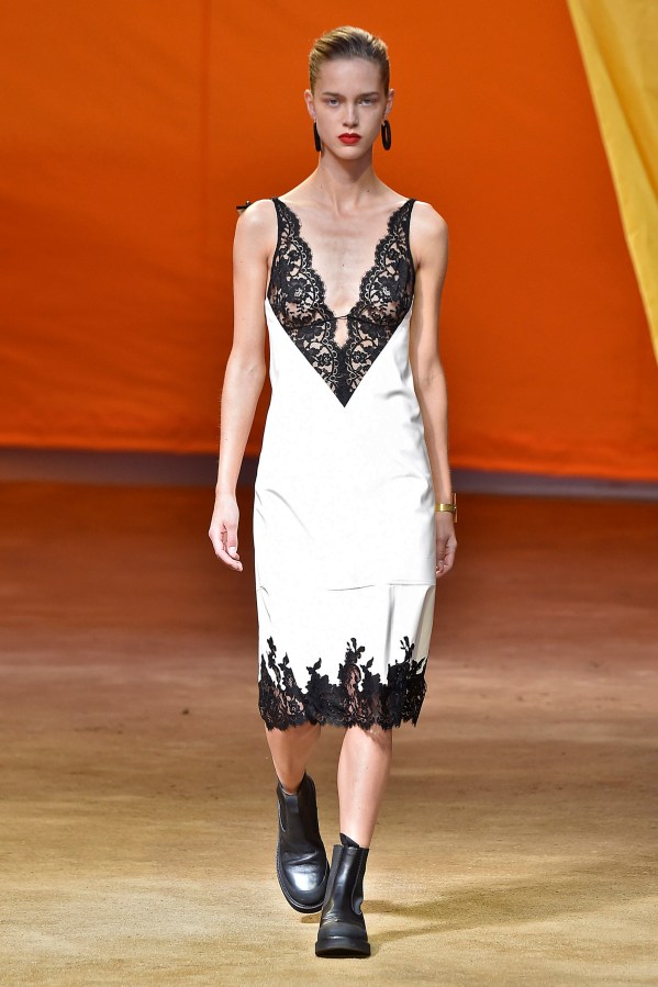Slip lingerie - Trend SS16 fashion - Spring 2016 Runway RTW