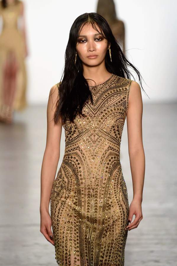Tadashi Shoji - Runway - Fall 2016 New York Fashion Week: The Shows