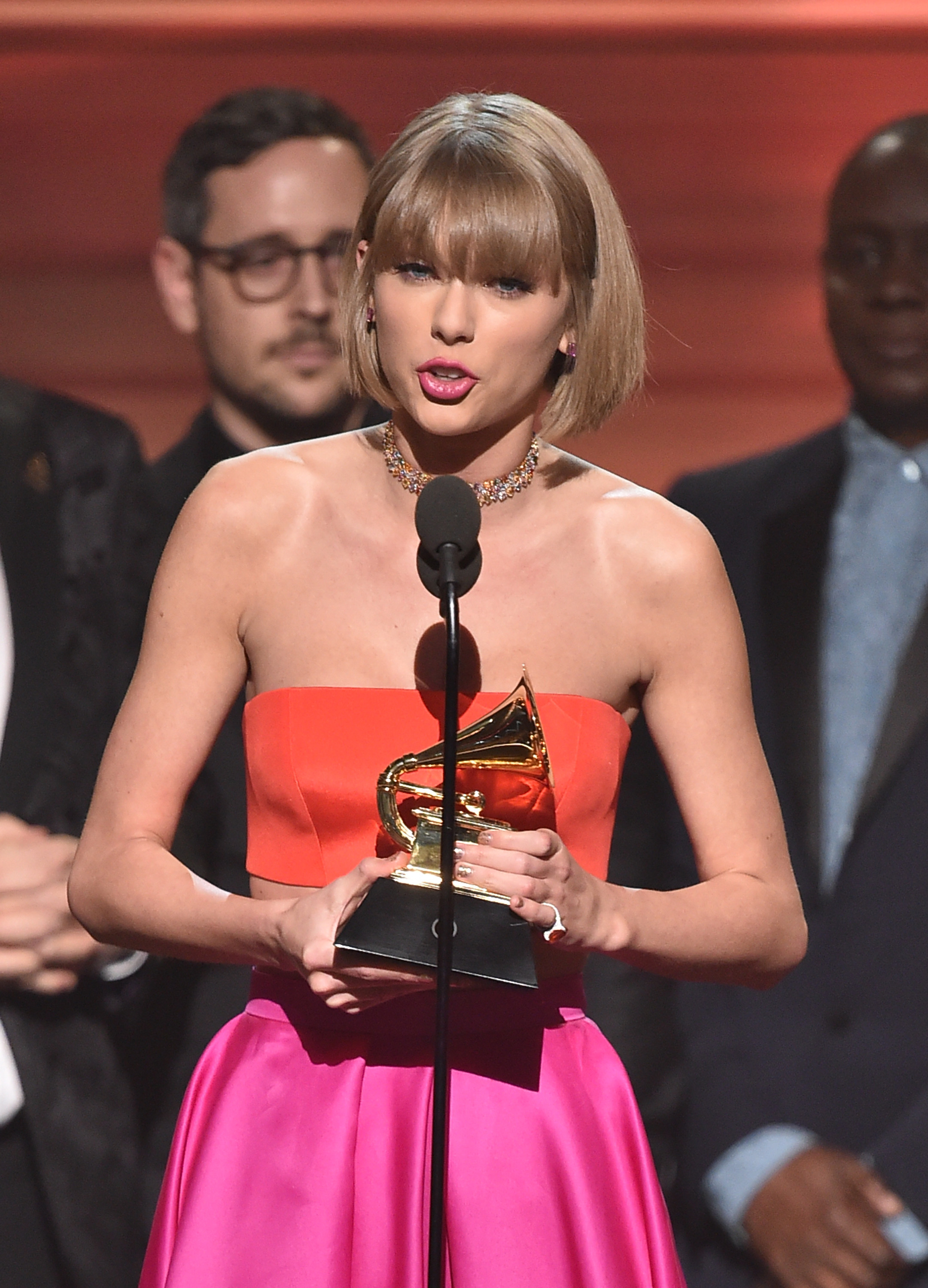 Taylor Swift Shades Kanye In Grammys Acceptance Speech