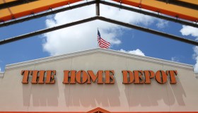 Home Depot Posts Quarterly Earnings That Met Wall Street's Expectations