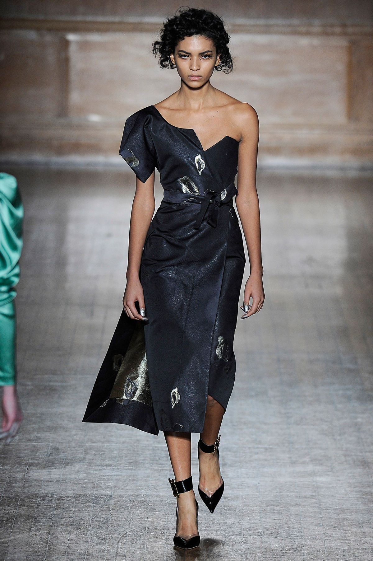 London Fashion Week Throws A Pattern Party With Romantic Style | The ...