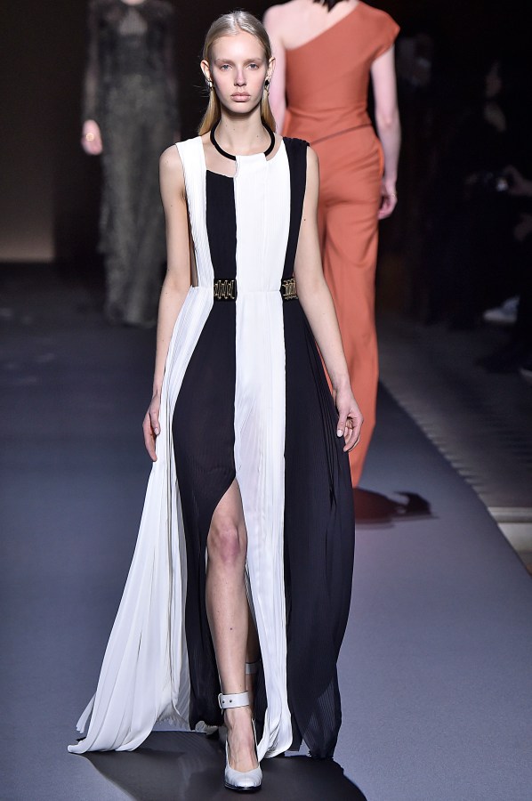 Vionnet : Runway - Paris Fashion Week Womenswear Fall/Winter 2016/2017