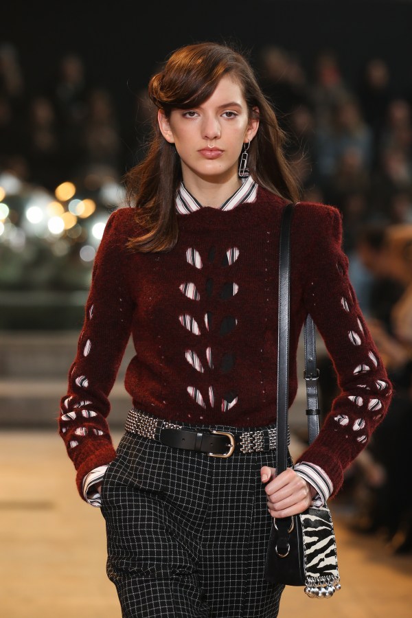 Isabel Marant : Runway - Paris Fashion Week Womenswear Fall/Winter 2016/2017