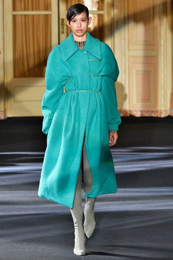 Acne Studios : Runway - Paris Fashion Week Womenswear Fall/Winter 2016/2017