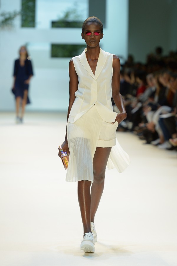 Akris : Runway - Paris Fashion Week Womenswear Spring/Summer 2016