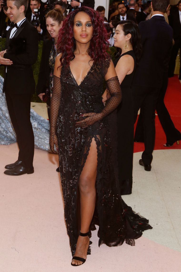Kerry Washington attends the ‘Manus x Machina: Fashion In An Age Of Technology’ Costume Institute Gala