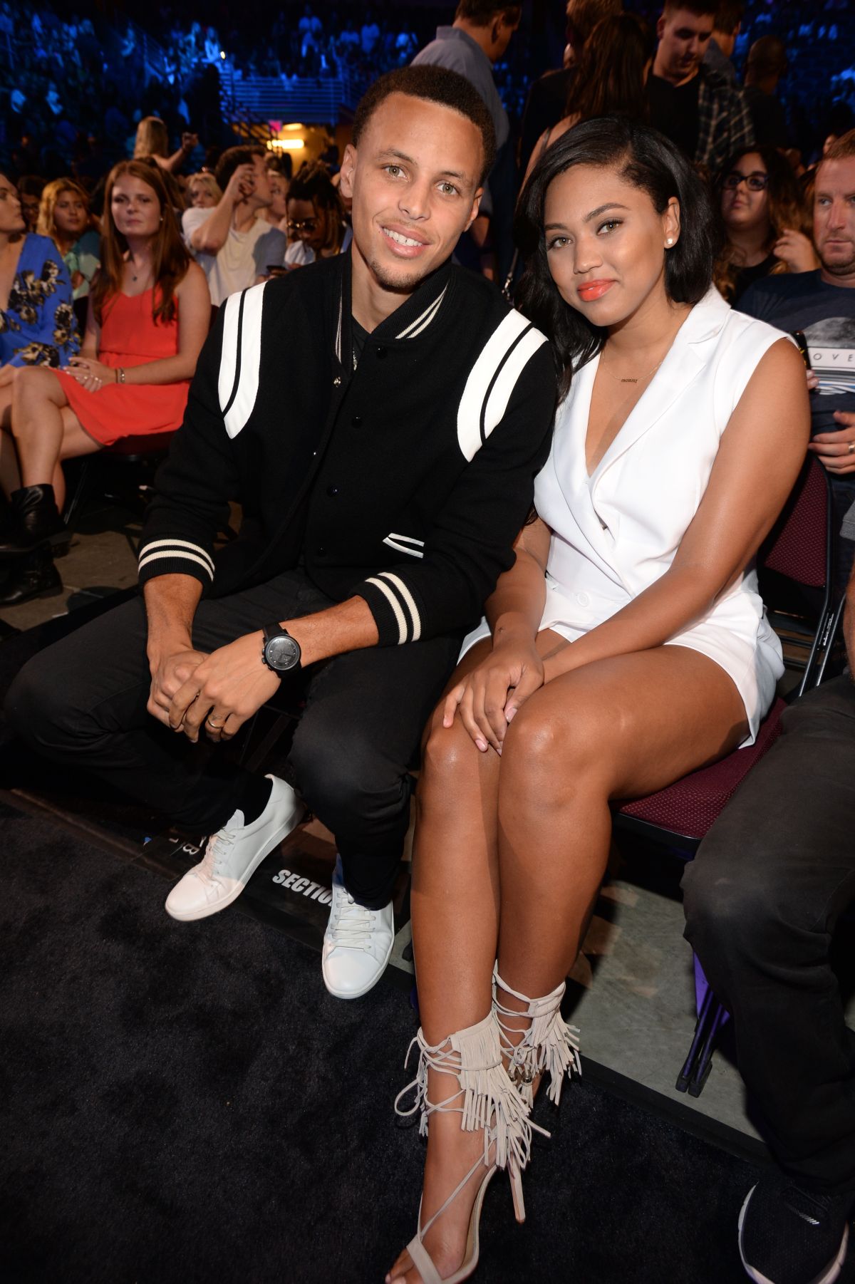 Steph & Ayesha Curry Jet Set To Hawaii For A Family Vacation 105.3 RnB