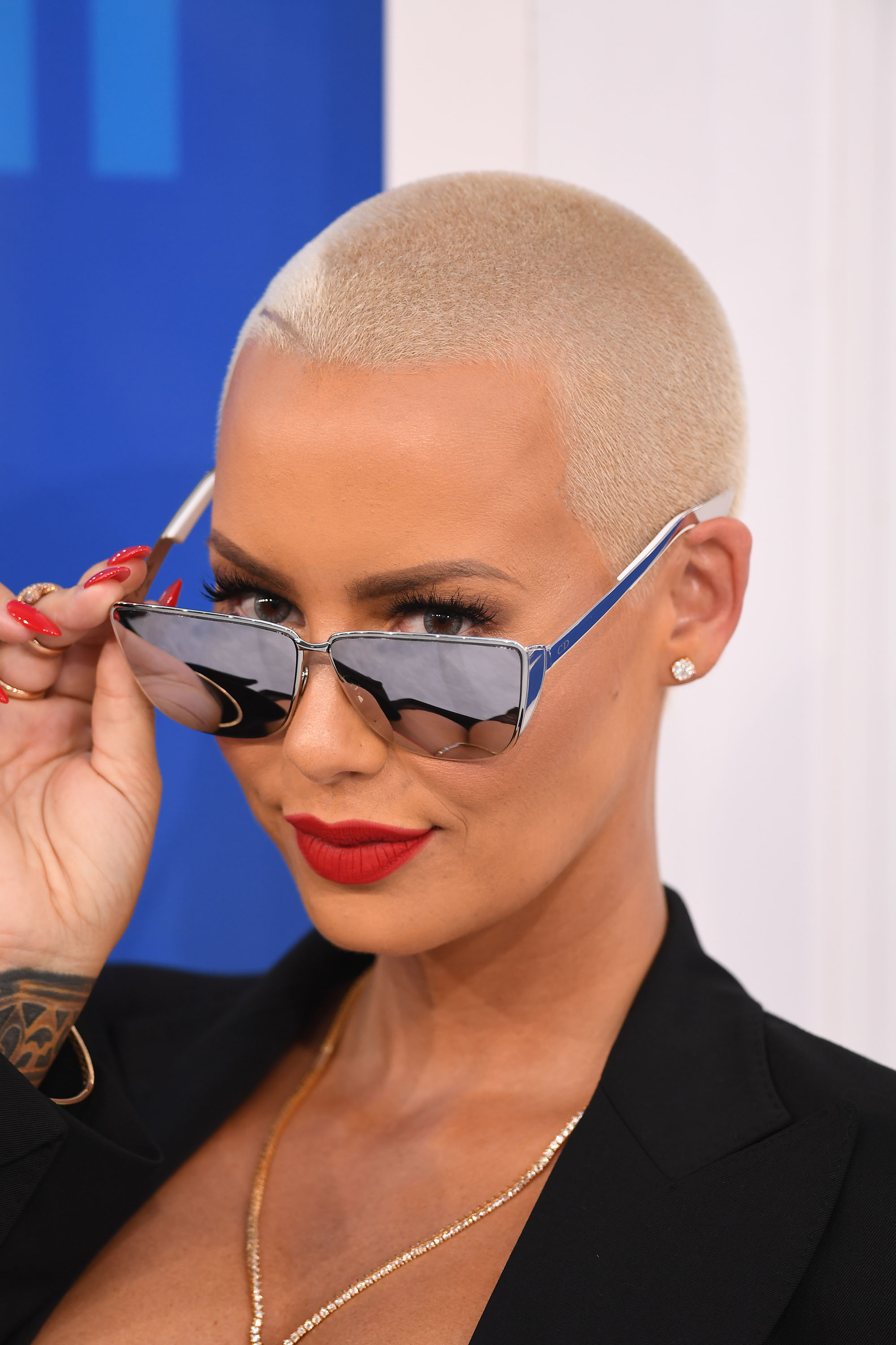 Amber Rose Hairstyle Major Makeover Amber Rose With Long Hair Hotmomay