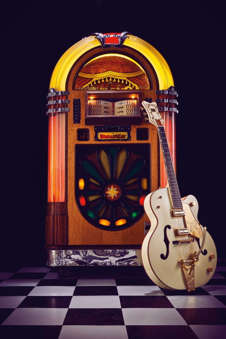 Coca-Cola Juke Box 10″ Durastone Snack Jar with Lid ($24.97)