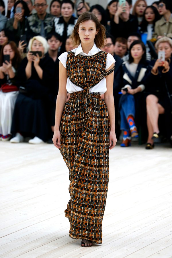 Celine : Runway - Paris Fashion Week Womenswear Spring/Summer 2017