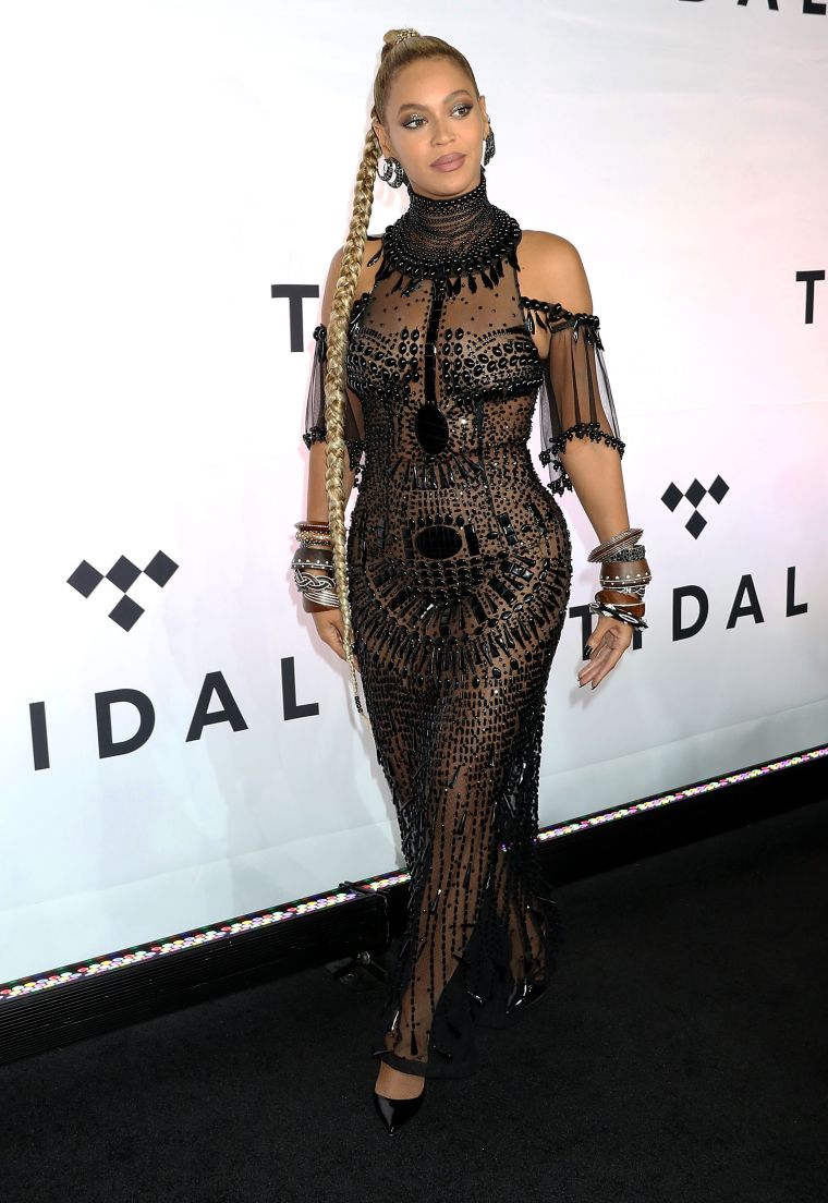 BEYONCÉ AT THE TIDAL X 1015 CHARITY CONCERT