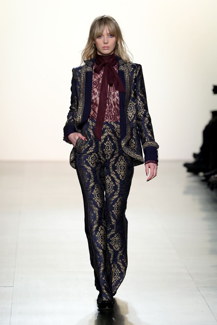 TADASHI SHOJI