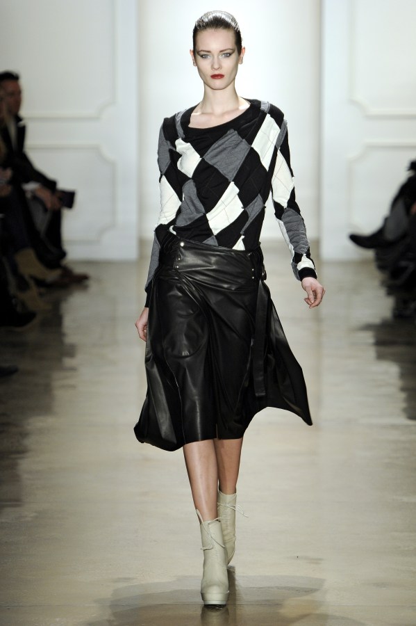 Altuzzara Runway - Fall/Winter 2011 New York Fashion Week