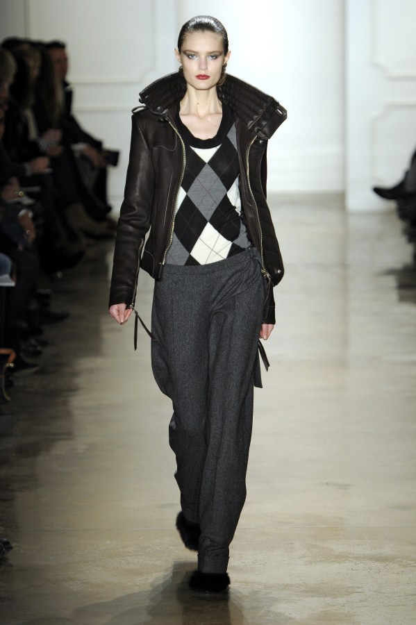 Altuzzara Runway - Fall/Winter 2011 New York Fashion Week