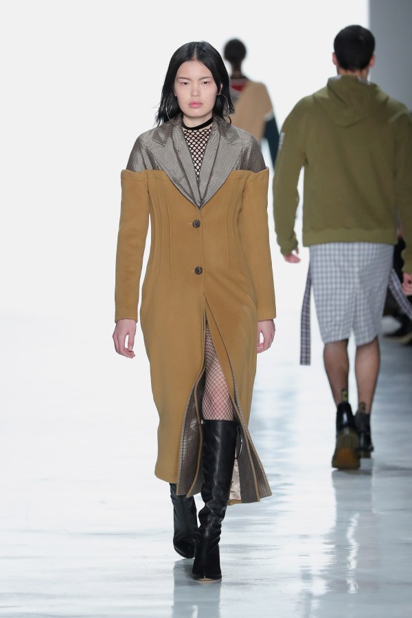 Calvin Luo - Runway - February 2017 - New York Fashion Week: The Shows