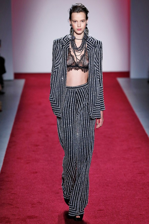 Naeem Khan - Runway - February 2017 - New York Fashion Week