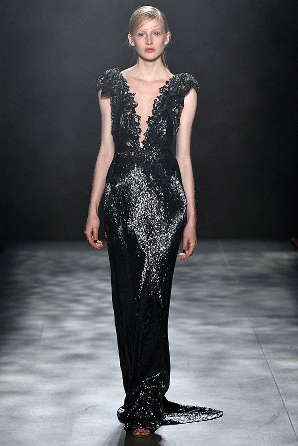 Marchesa - Runway - February 2017 - New York Fashion Week