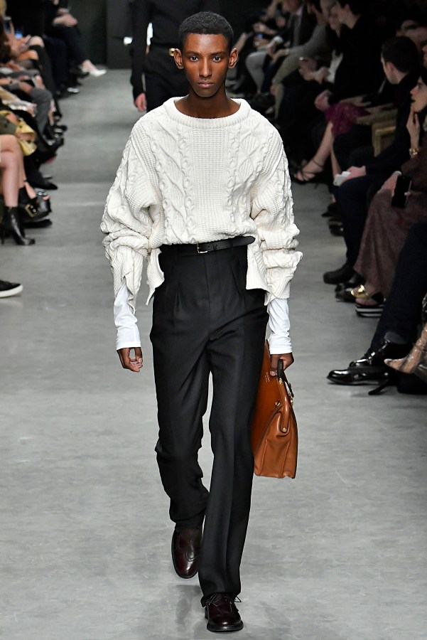 Burberry - Runway - LFW February 2017