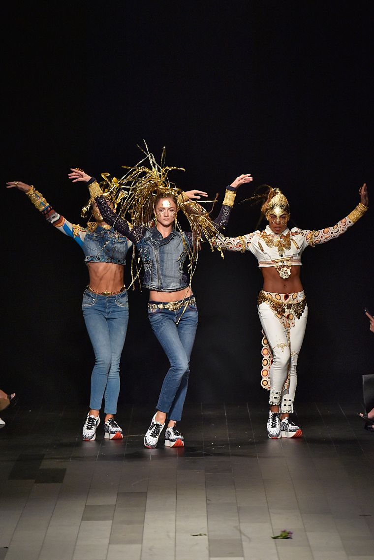 Desigual – Runway – September 2017 – New York Fashion Week